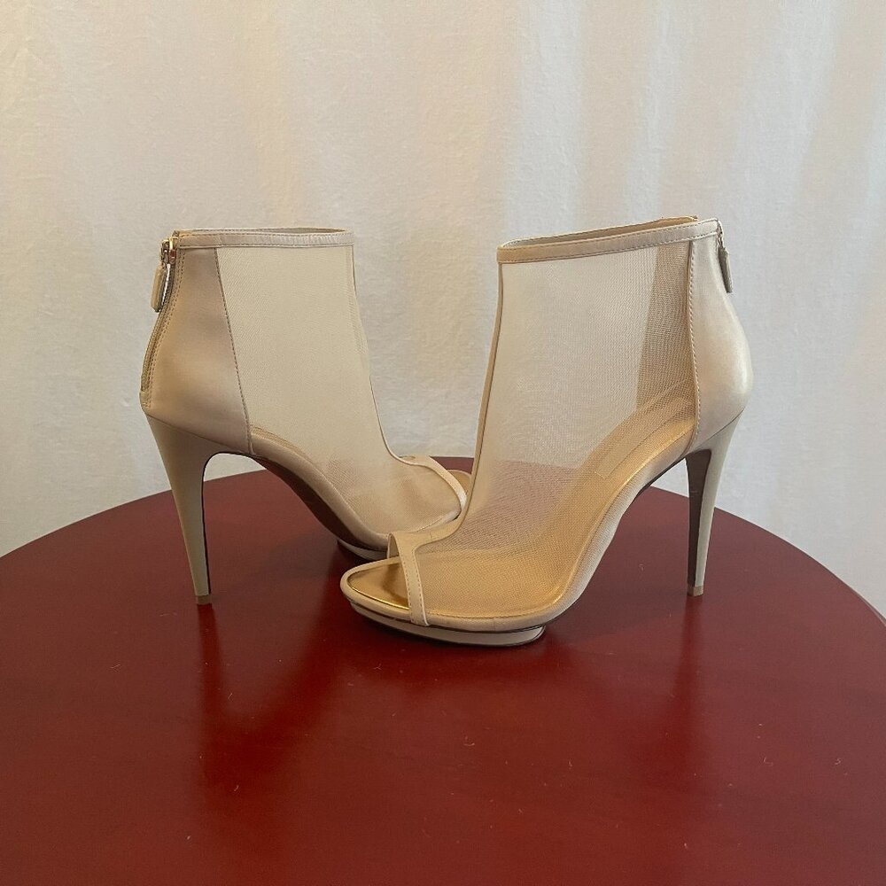BCBG MAXAZRIA NUDE MESH PEEPTOE ANKLE BOOTIE 9.5 NEW